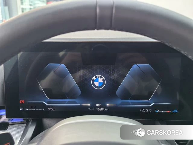 BMW 5 series (imported) 2025 Белый из Китая, фото 5