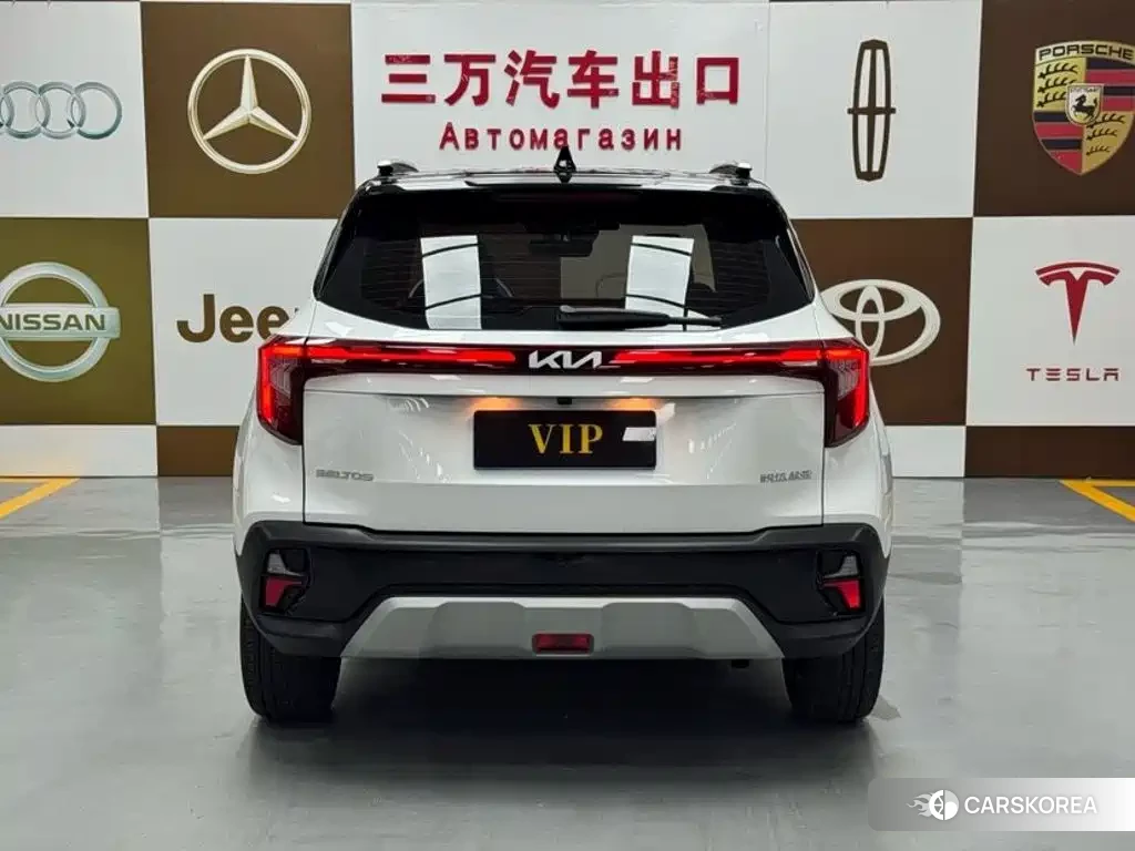 Kia Seltos 2023 Белый из Китая, фото 5