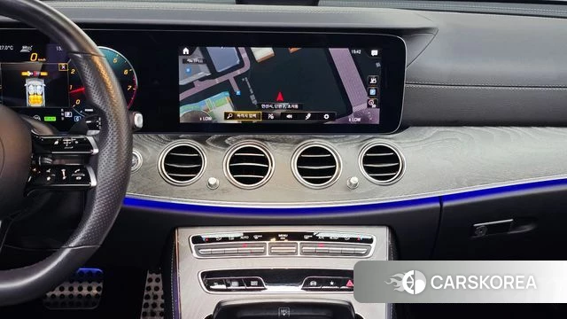 Mercedes-Benz E-Class W213 2021 Черный из Кореи, фото 5