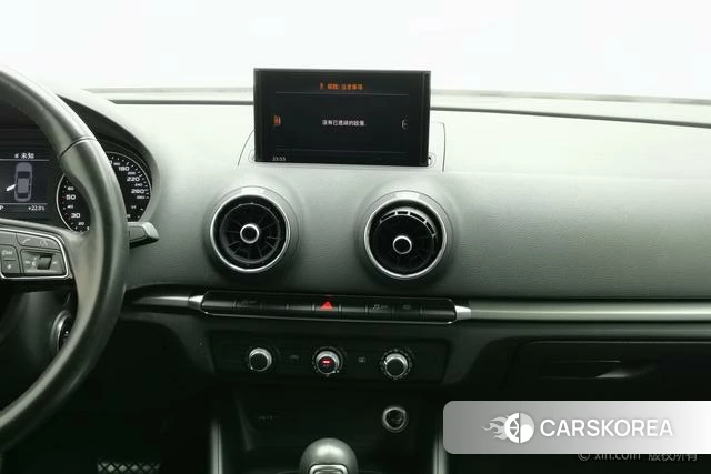 Audi A3 2020 Белый из Китая, фото 5