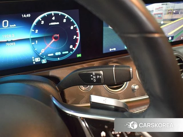 Mercedes-Benz E-Class W213 2022 Белый из Кореи, фото 5