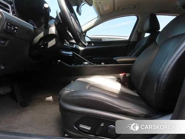 Kia K5 3rd generation 2021 Серый из Кореи, фото 5