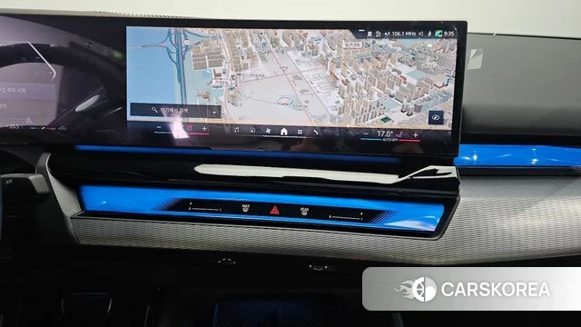 BMW 5 Series (G60) 2025 Черный из Кореи, фото 5