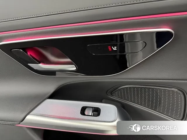 Mercedes-Benz E-Class W214 2024 Белый из Кореи, фото 5