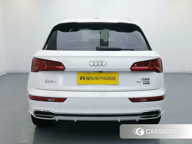 Audi Q5L 2021 Белый из Китая, фото 5