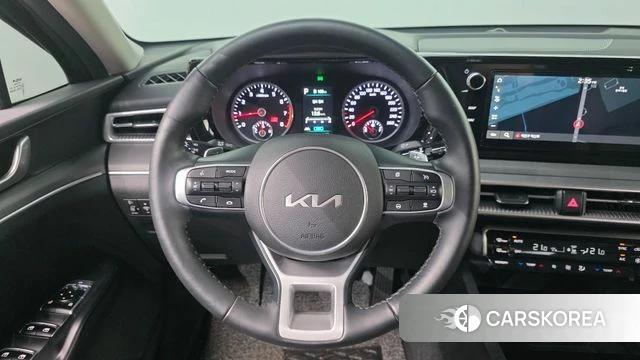 Kia K5 3rd generation 2023 Серый из Кореи, фото 5