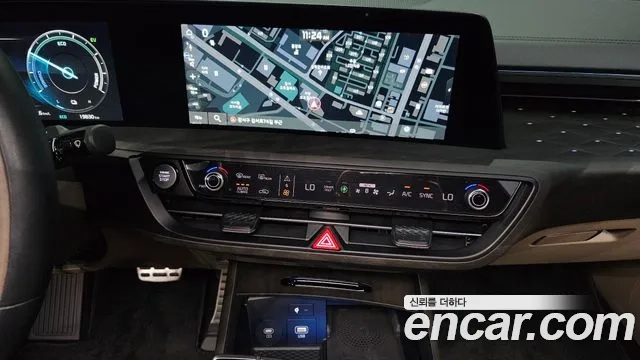 Kia K8 Hybrid 2023 Белый из Кореи, фото 5