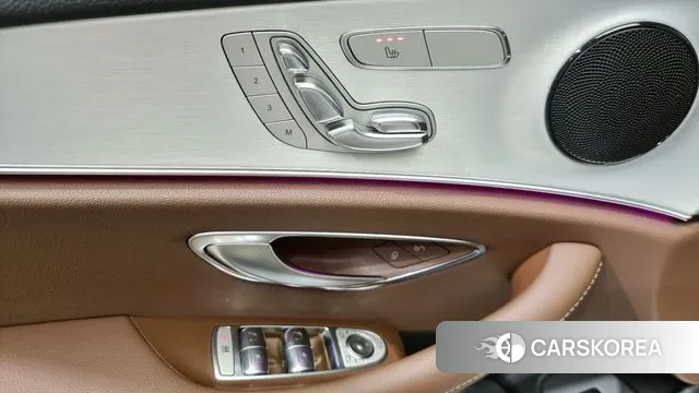 Mercedes-Benz E-Class W213 2021 Белый из Кореи, фото 5