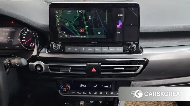 Kia Seltos 2022 Белый из Кореи, фото 5