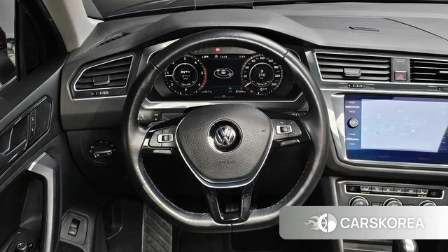 Volkswagen Tiguan second Generation 2018 Коричневый из Кореи, фото 5