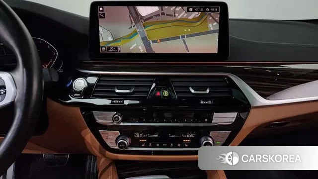 BMW 5 Series (G30) 2022 Черный из Кореи, фото 5