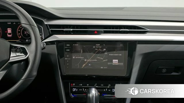 Volkswagen Arteon 2023 Белый из Кореи, фото 5