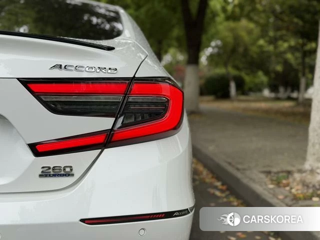 Honda Accord 2023 Белый из Китая, фото 5