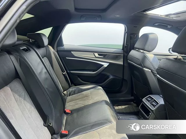 Audi A6L 2022 Черный из Китая, фото 5