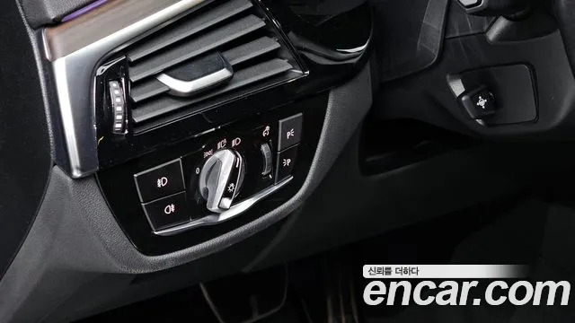 BMW 5 Series (G30) id 2687835 из Кореи 5