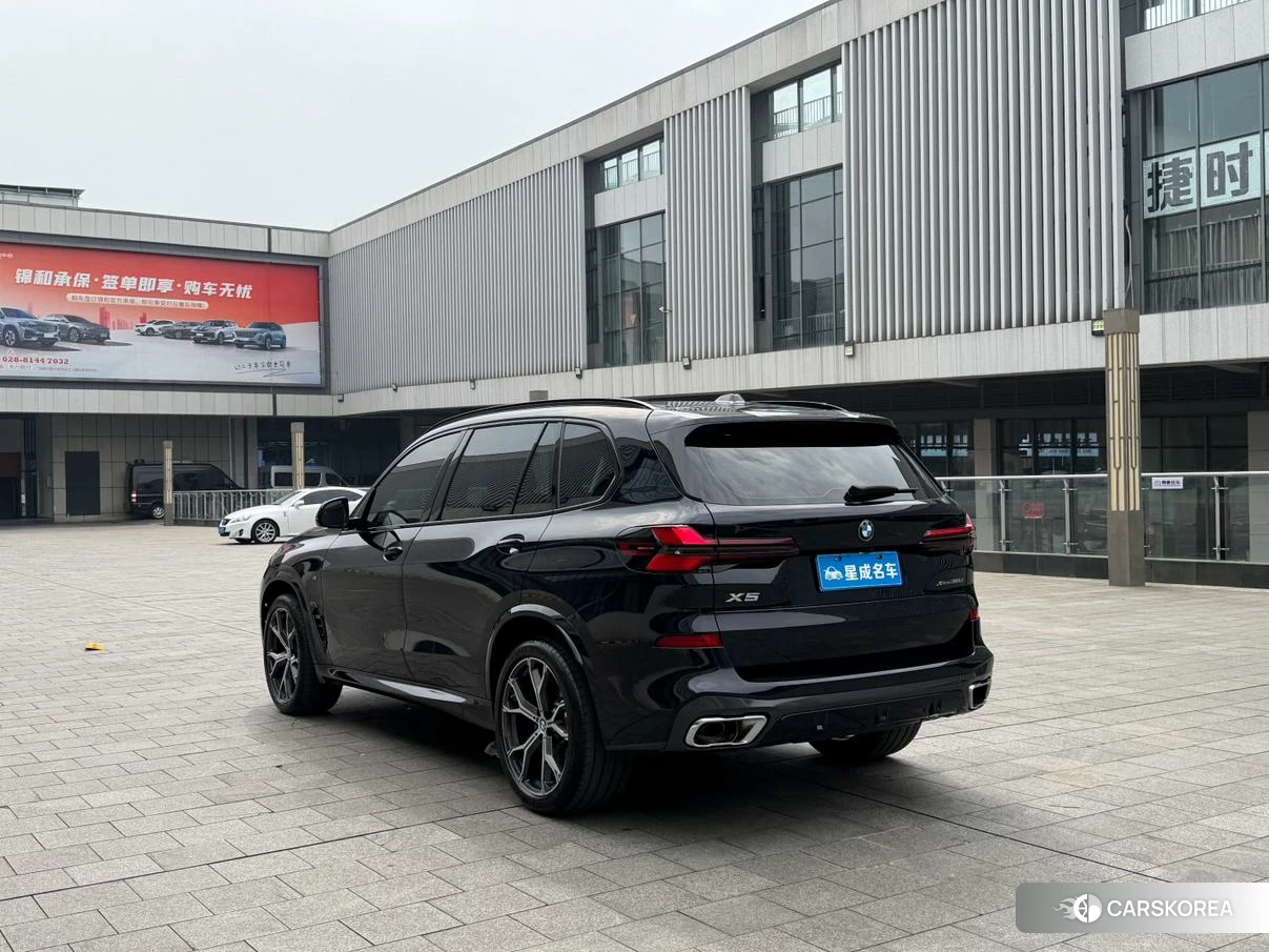 BMW X5 2023 Черный из Китая, фото 5