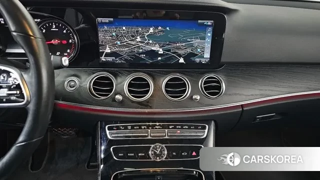 Mercedes-Benz E-Class W213 2020 Серый из Кореи, фото 5