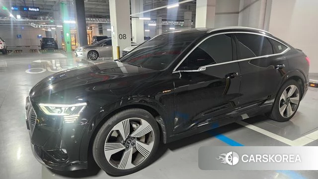 Audi e-Tron 2022 Черный из Кореи, фото 5