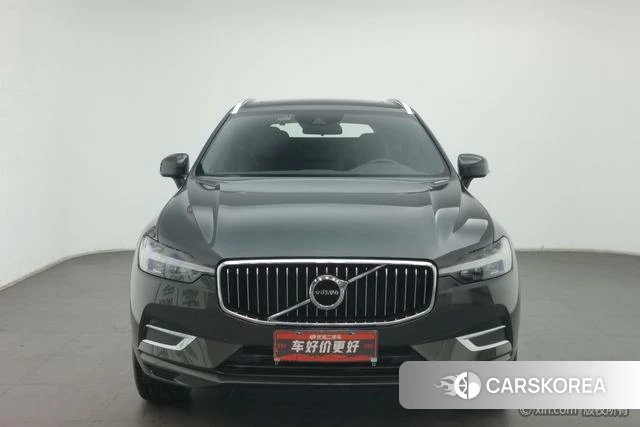 Volvo XC60 2021 Темно-серый из Китая, фото 5