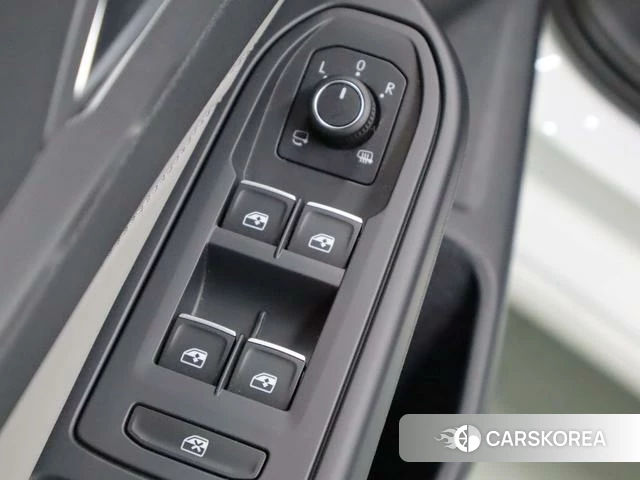 Volkswagen Golf 2025 Белый из Китая, фото 5