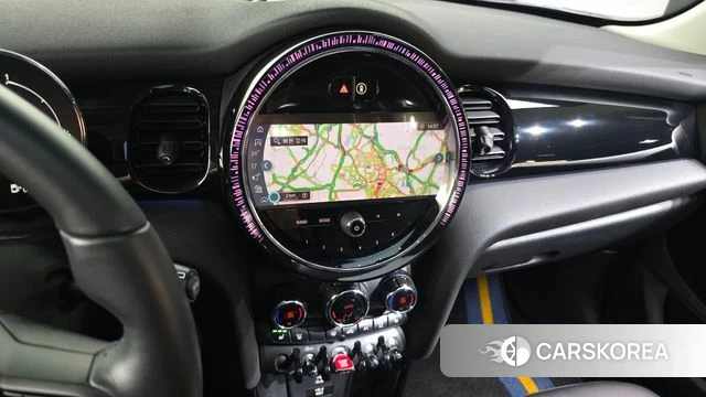 Mini Cooper 2022 Жемчужный цвет из Кореи, фото 5