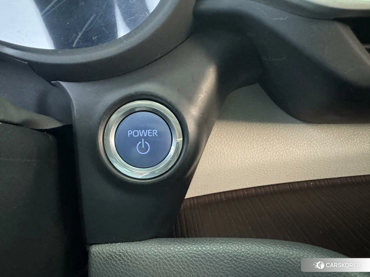 Toyota Saina 2021 Белый из Китая, фото 5