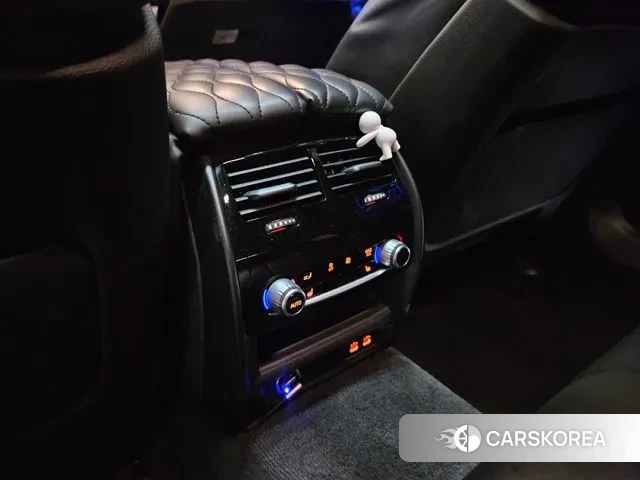 BMW 5 Series (G30) 2019 Синий из Кореи, фото 5