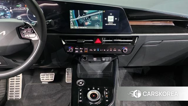 Kia Di Ol Nu Niro 2025 Белый из Кореи, фото 5