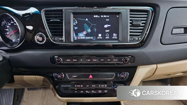 Kia The New Carnival 2019 Белый из Кореи, фото 5