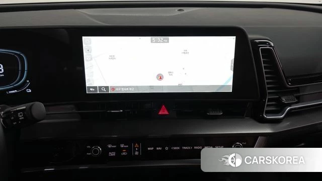 Kia Sportage 5th Generation Hybrid 2024 Белый из Кореи, фото 5