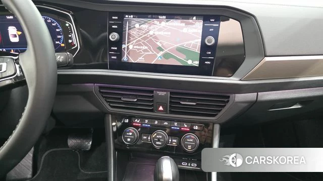 Volkswagen 7th Generation of Jetta 2021 Белый из Кореи, фото 5