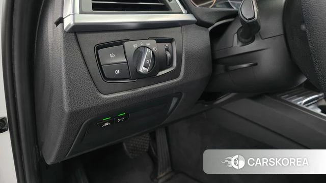 BMW 3 Series (F30) 2018 Белый из Кореи, фото 5