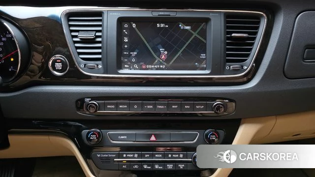 Kia The New Carnival 2019 Белый из Кореи, фото 5
