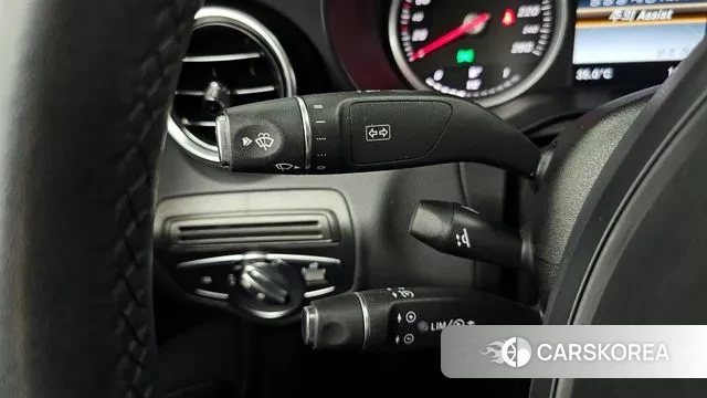 Mercedes-Benz C-Class W205 2018 Белый из Кореи, фото 5