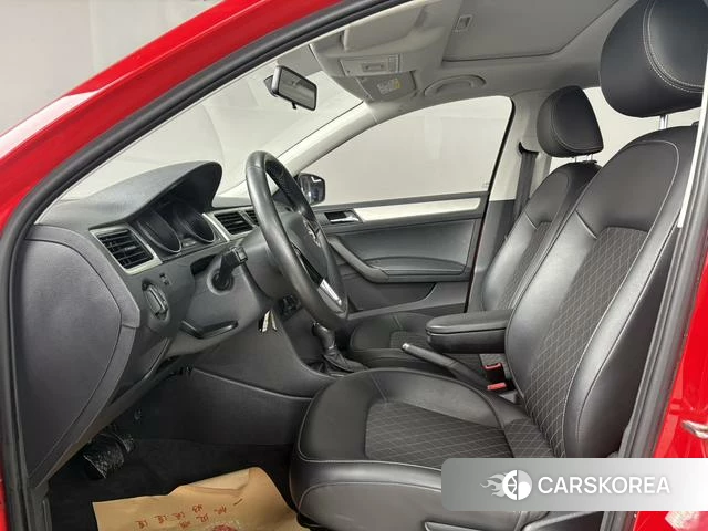 Skoda Xindong 2020 Красный из Китая, фото 5