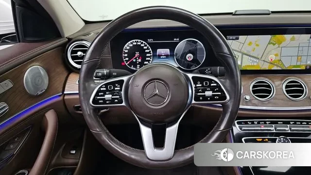 Mercedes-Benz E-Class W213 2020 Белый из Кореи, фото 5