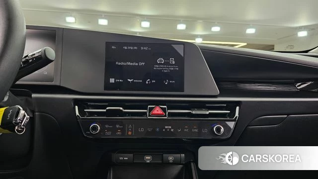 Kia Di Ol Nu Niro 2024 Серебряный из Кореи, фото 5