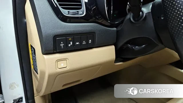 Kia The New Carnival 2019 Белый из Кореи, фото 5