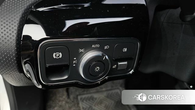 Mercedes-Benz A-Class W177 2021 Белый из Кореи, фото 5
