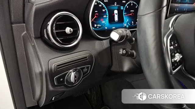 Mercedes-Benz GLC-Class X253 2020 Белый из Кореи, фото 5