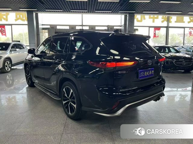 Toyota Crown Lufang 2022 Черный из Китая, фото 5