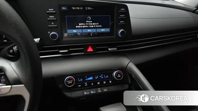 Hyundai Avante Hybrid (CN7) 2022 Серебристо-серый из Кореи, фото 5