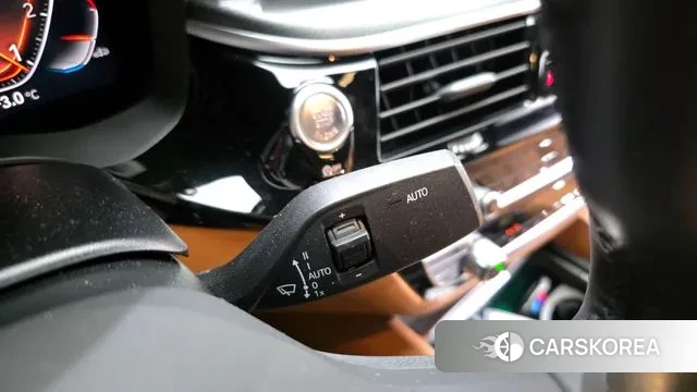 BMW 5 Series (G30) 2023 Белый из Кореи, фото 5