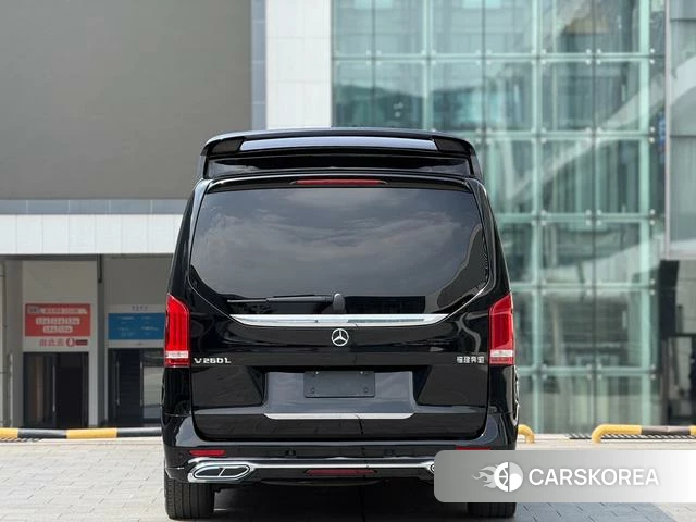 Mercedes-Benz V-class 2023 Черный из Китая, фото 5