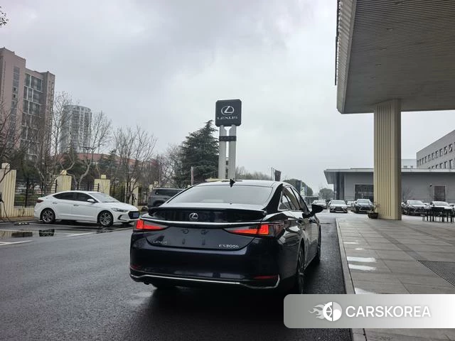 Lexus ES 2020 Синий из Китая, фото 5