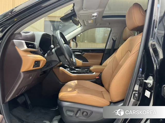 Toyota Highlander 2024 Черный из Китая, фото 5