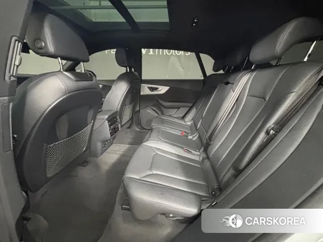 Audi Q8 (4M) 2021 Белый из Кореи, фото 5
