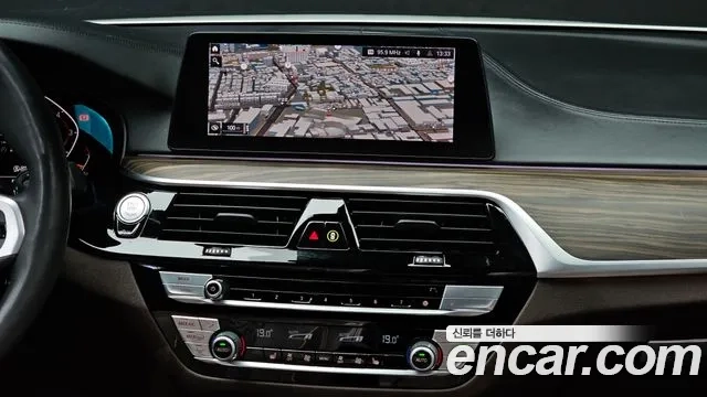 BMW 5 Series (G30) 2020 Белый из Кореи, фото 5