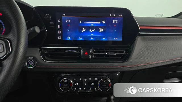 Chevrolet (GM Daewoo) The New Trail Blazer 2024 Белый из Кореи, фото 5