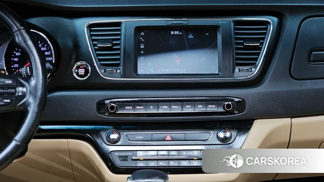 Kia The New Carnival 2018 Белый из Кореи, фото 5